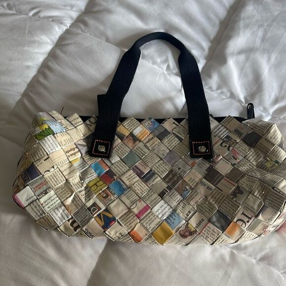 Adorable satchel!  Perfect condition. - Picture 1 of 5
